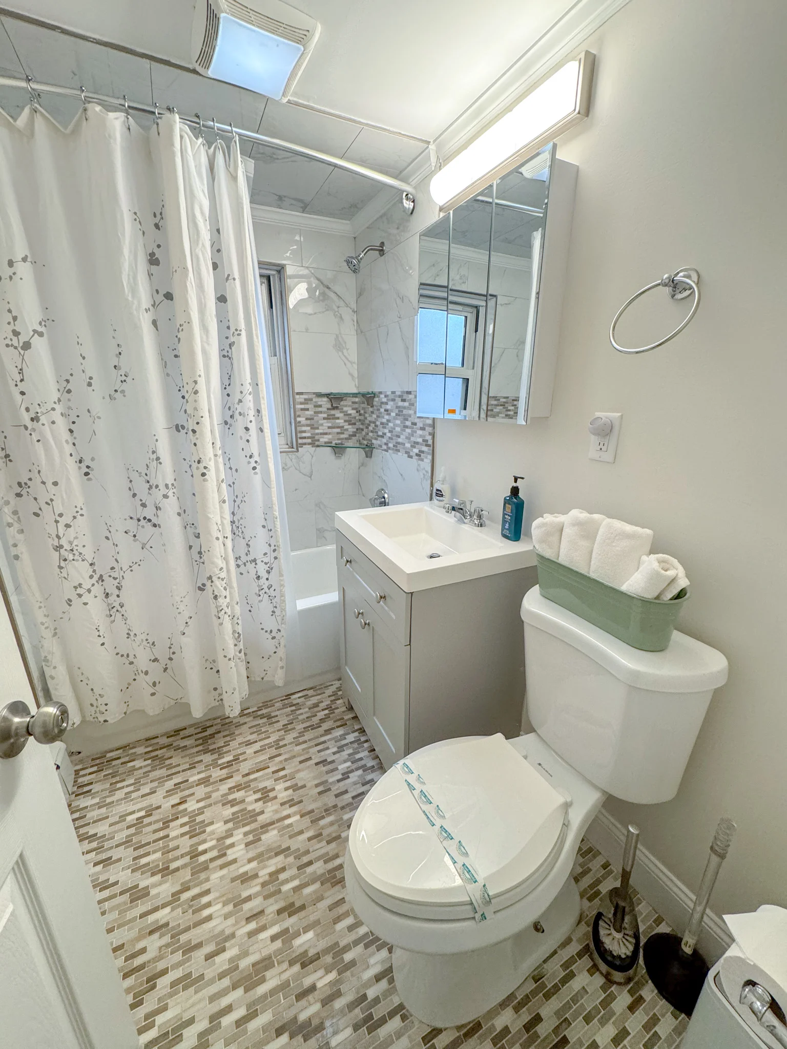 1 bed, 1 bath apartment for rent at 79 Chestnut St Unit 2B, Brookline — photo 10 of 10