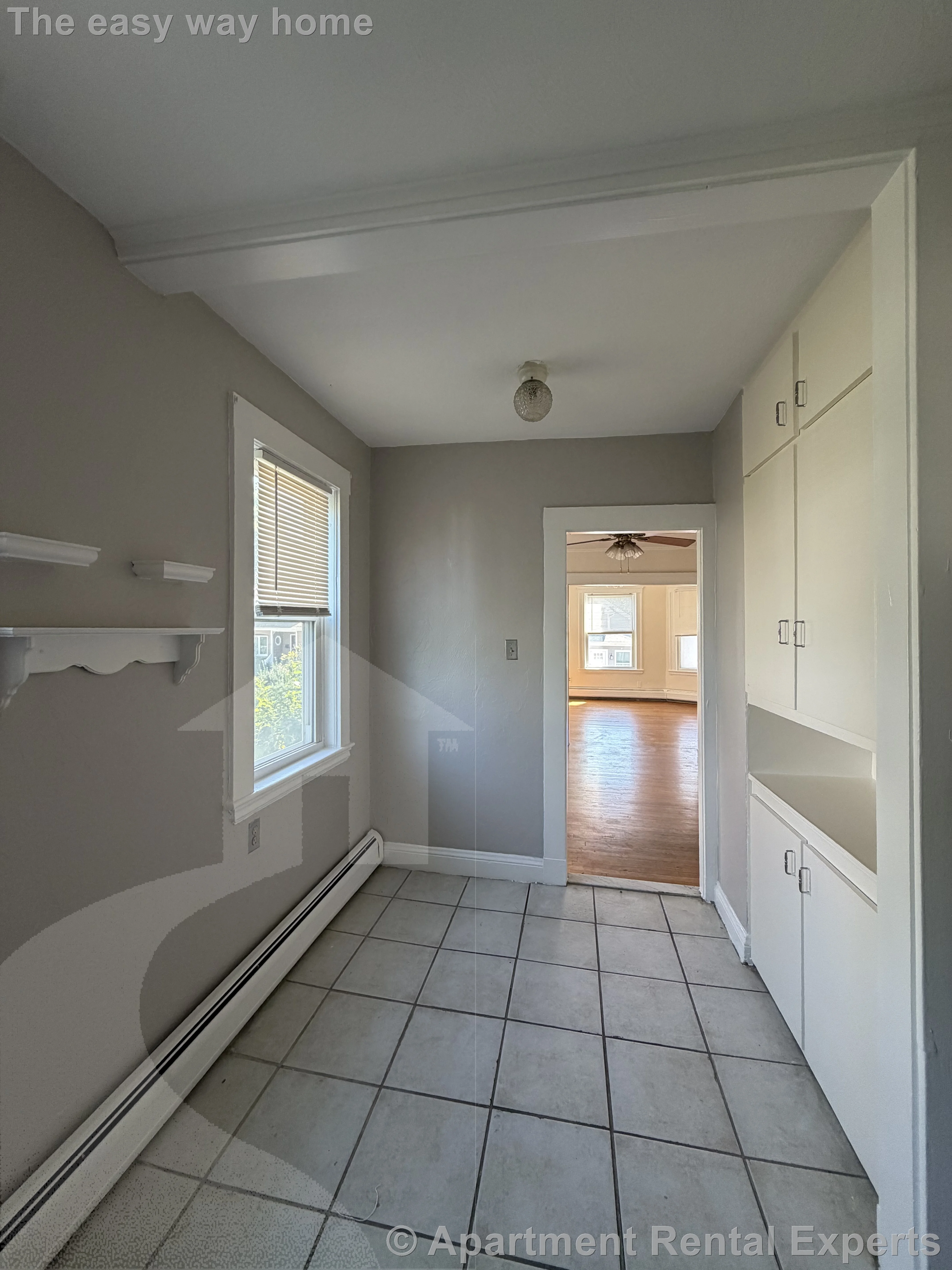 2 bed, 1 bath apartment for rent at 79 Clarendon Ave Unit 1, Teele Square — photo 3 of 12