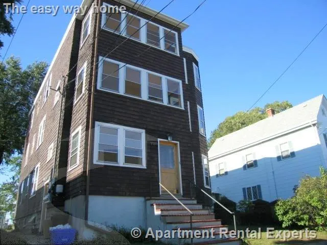 2 bed, 1 bath apartment for rent at 79 Clarendon Ave Unit 3, Teele Square — photo 6 of 6