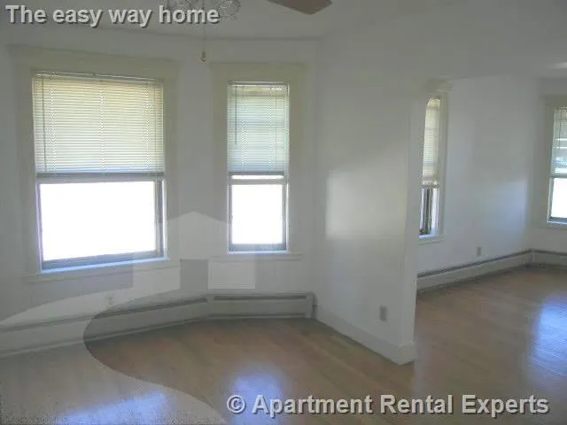 2 bed, 1 bath apartment for rent at 79 Clarendon Ave Unit 3, Teele Square — photo 4 of 6