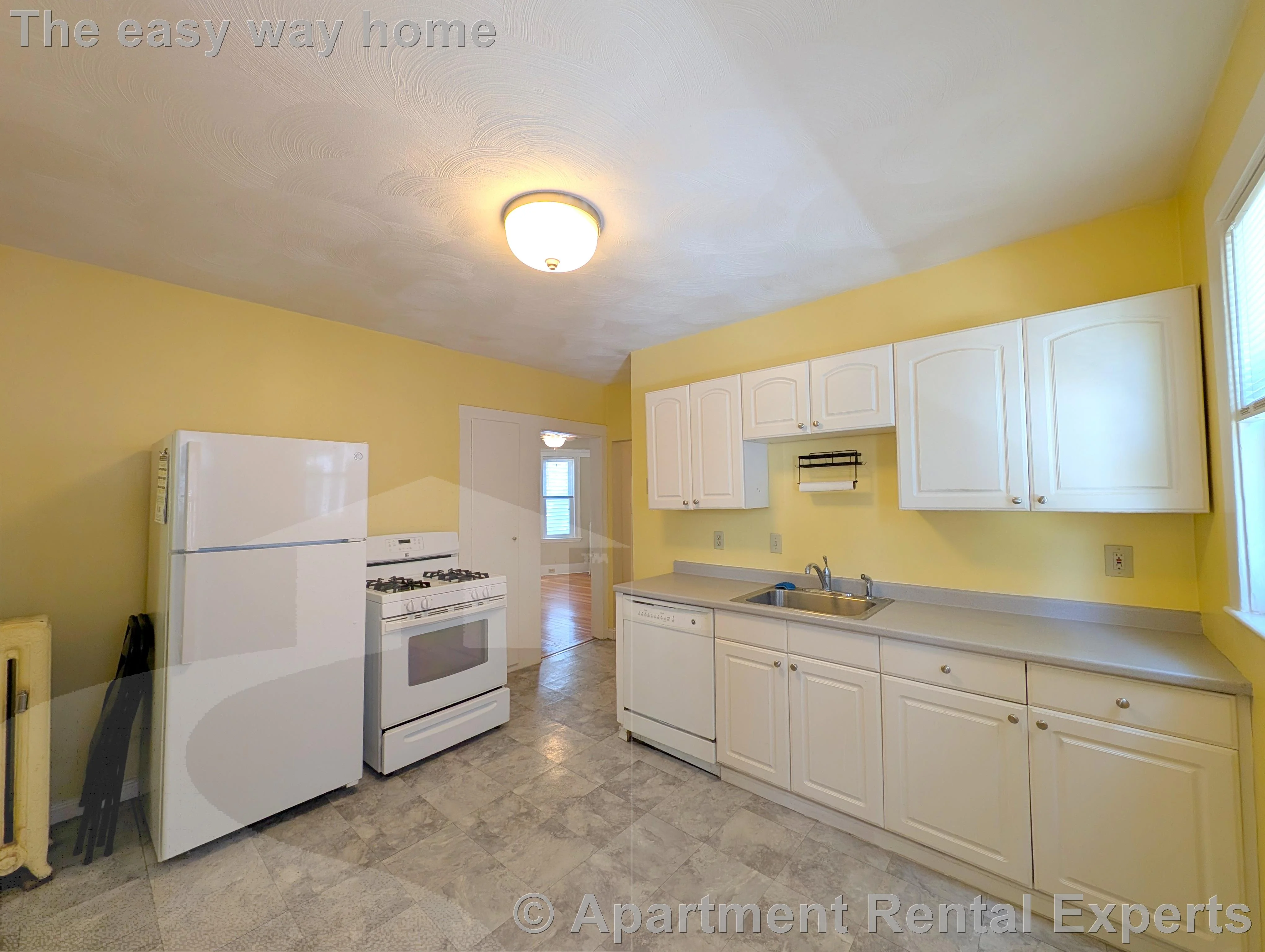 3 bed, 1 bath apartment for rent at 79 Conwell Ave Unit 1, Tufts — photo 3 of 22