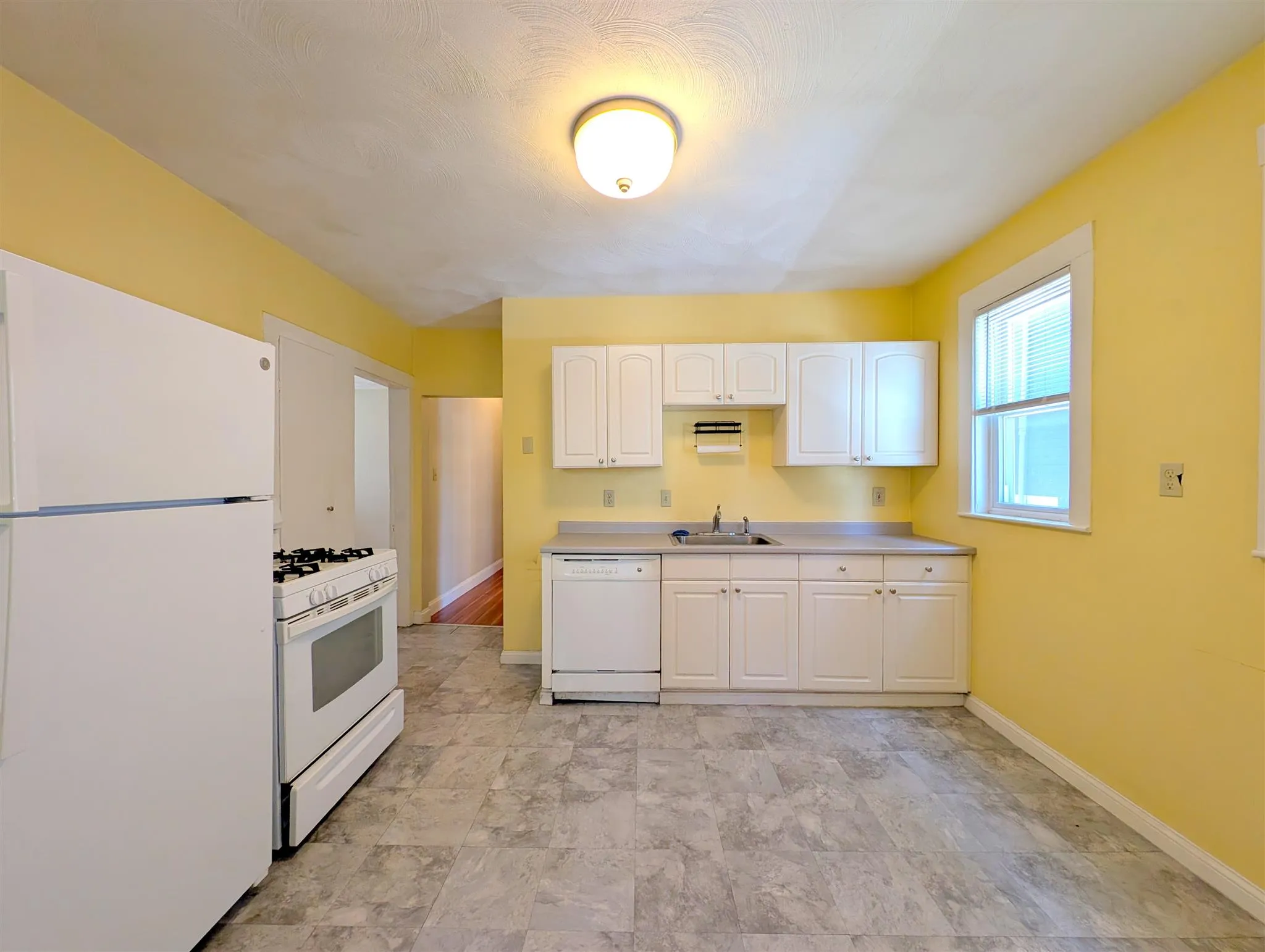 3 bed, 1 bath apartment for rent at 79 Conwell Ave Unit 1st, Teele Square — photo 2 of 19