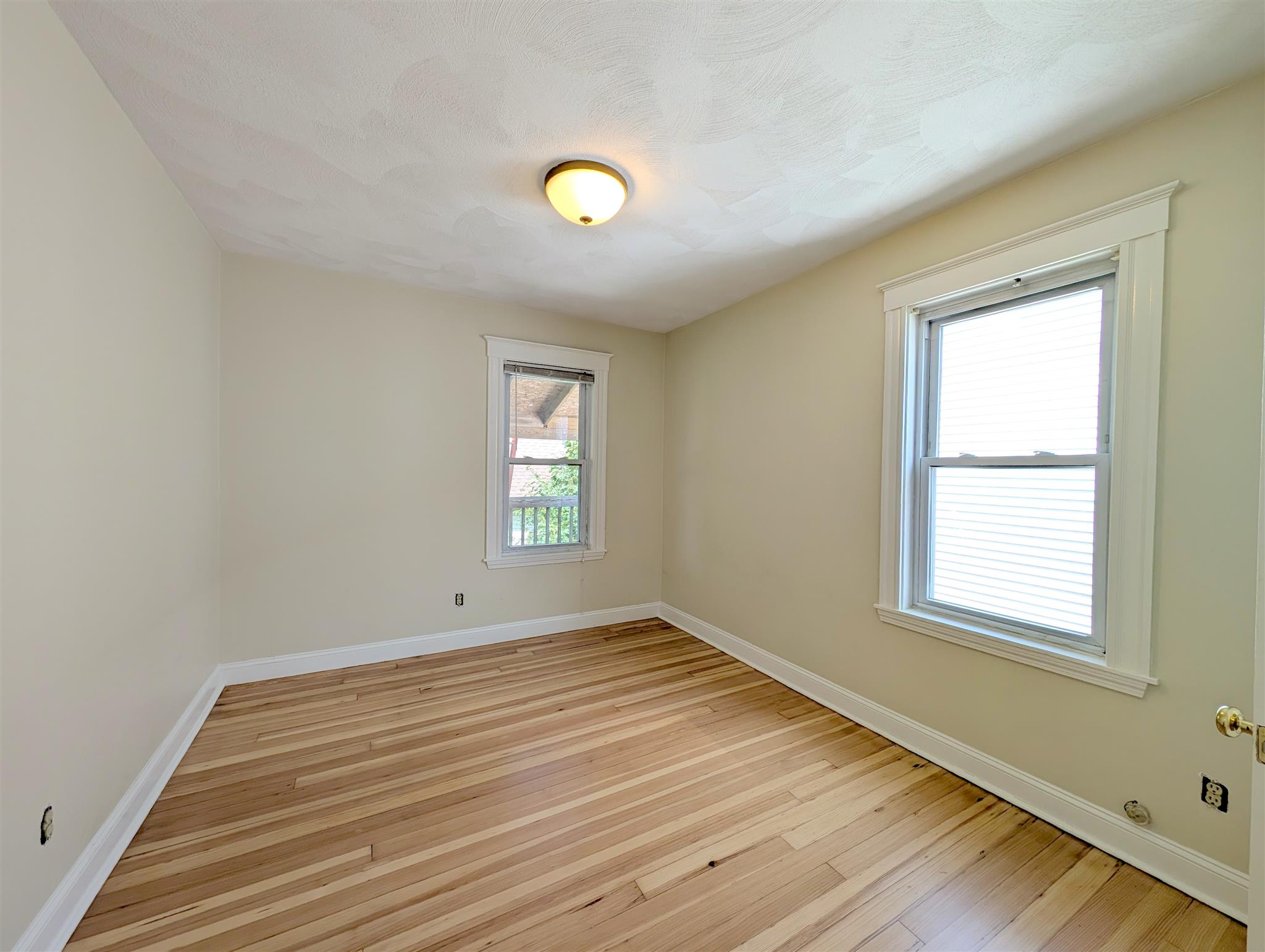 3 bed, 1 bath apartment for rent at 79 Conwell Ave Unit 3, Teele Square — photo 12 of 16