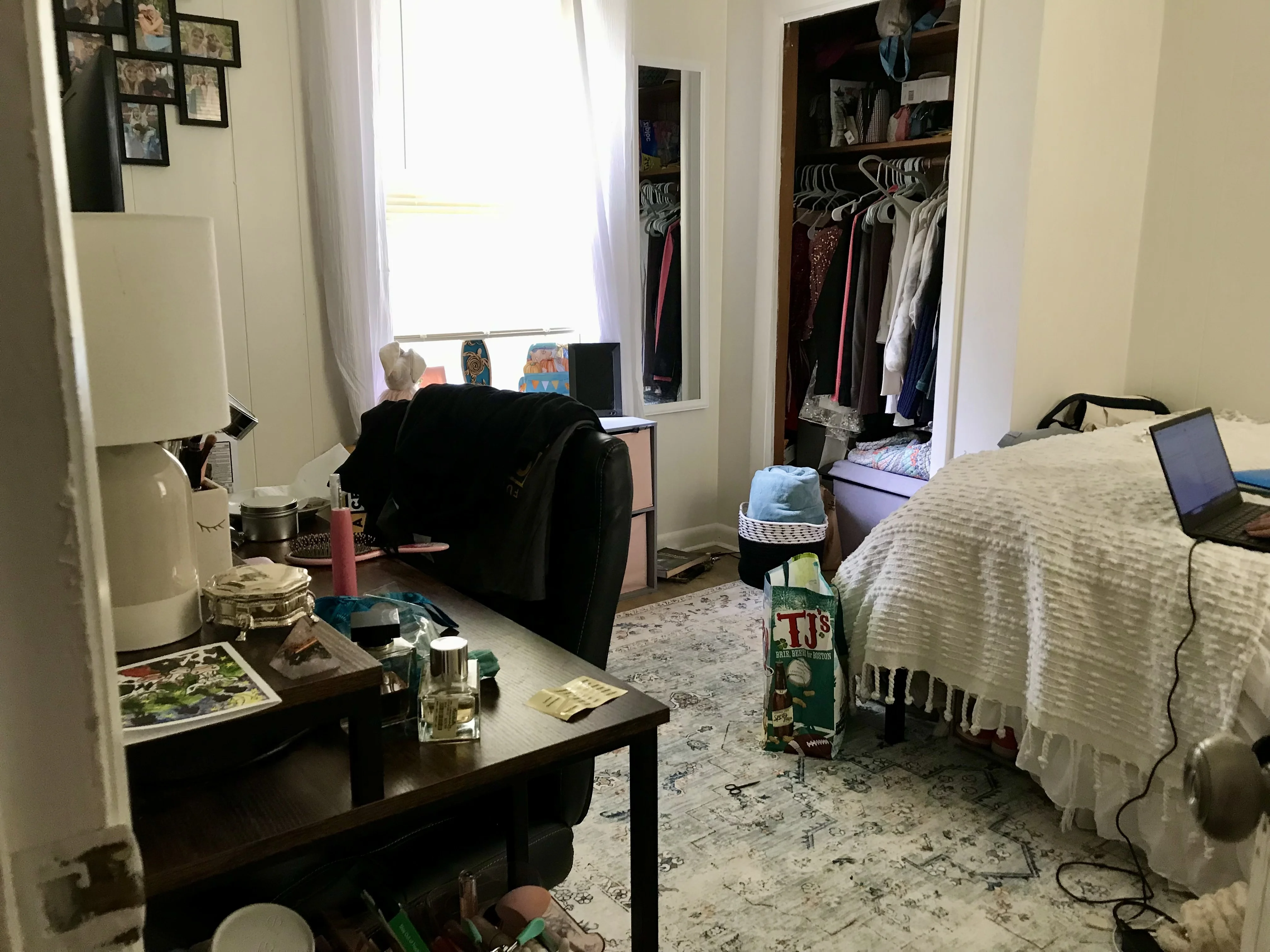 6 bed, 3 bath apartment for rent at 79 Cushing St Unit 1, South Side — photo 6 of 14