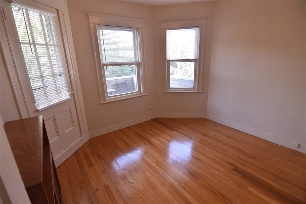 2 bed, 1 bath apartment for rent at 79 Euston Unit 3, Brighton — photo 9 of 12