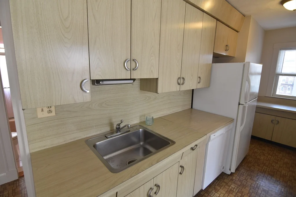 2 bed, 1 bath apartment for rent at 79 Euston Unit 3, Brighton — photo 12 of 12