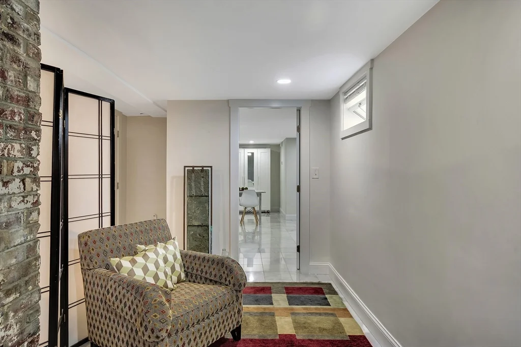 1 bed, 1 bath apartment for rent at 79 Flint St Unit A, East Somerville — photo 12 of 14