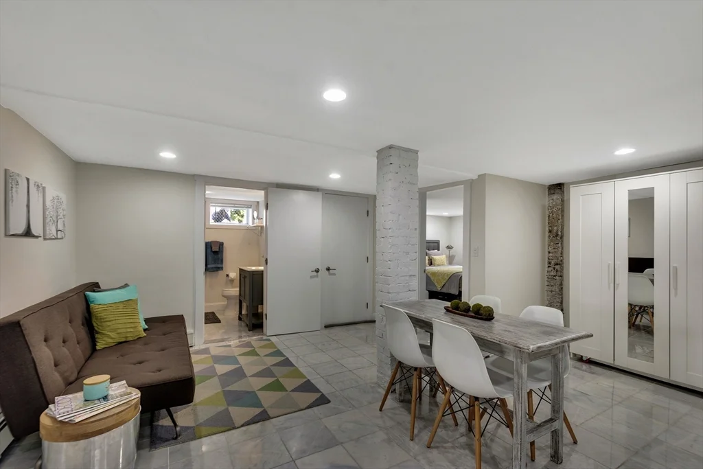 1 bed, 1 bath apartment for rent at 79 Flint St Unit A, East Somerville — photo 6 of 14