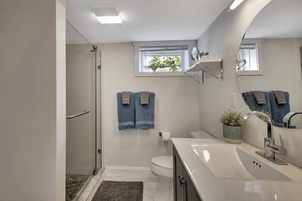 1 bed, 1 bath apartment for rent at 79 Flint St Unit A, East Somerville — photo 10 of 14