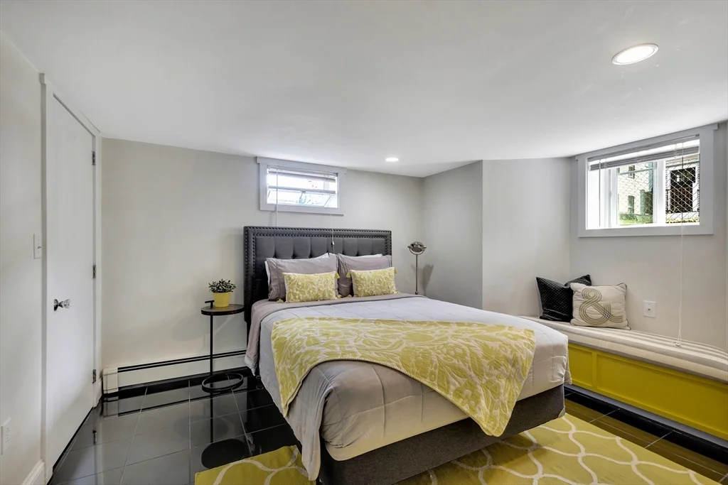 1 bed, 1 bath apartment for rent at 79 Flint St Unit A, East Somerville — photo 3 of 14