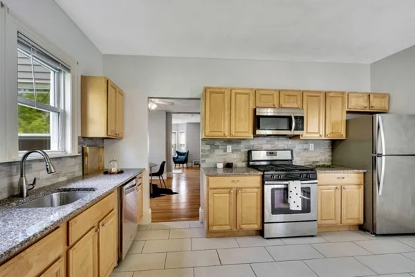 3 bed, 1 bath apartment for rent at 79 Flint Unit 2, East Somerville — photo 2 of 19