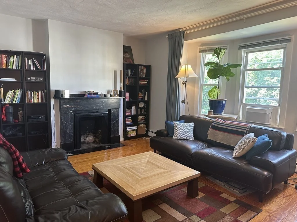 3 bed, 1 bath apartment for rent at 79 Franklin St Unit 2, Allston — photo 5 of 12
