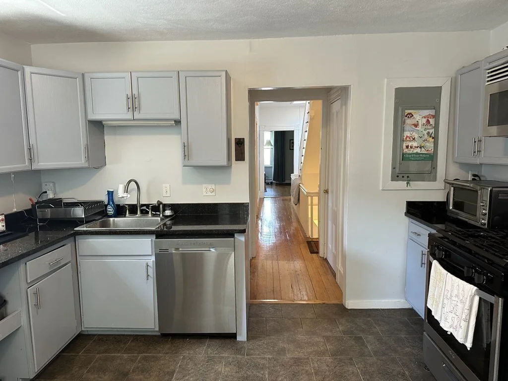 3 bed, 1 bath apartment for rent at 79 Franklin St Unit 2, Allston — photo 2 of 12