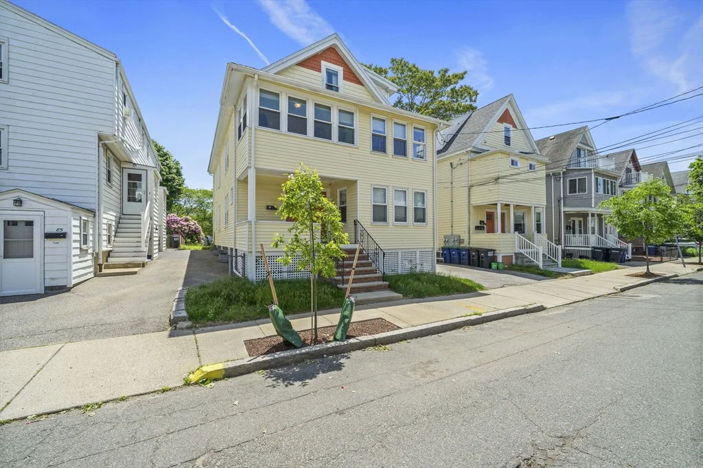 3 bed, 2 bath apartment for rent at 79 Fremont Unit 2, Winter Hill — photo 3 of 27