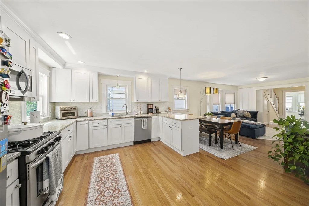 3 bed, 2 bath apartment for rent at 79 Fremont Unit 2, Winter Hill — photo 9 of 27