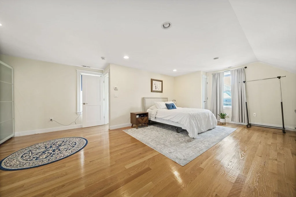 3 bed, 2 bath apartment for rent at 79 Fremont Unit 2, Winter Hill — photo 20 of 27