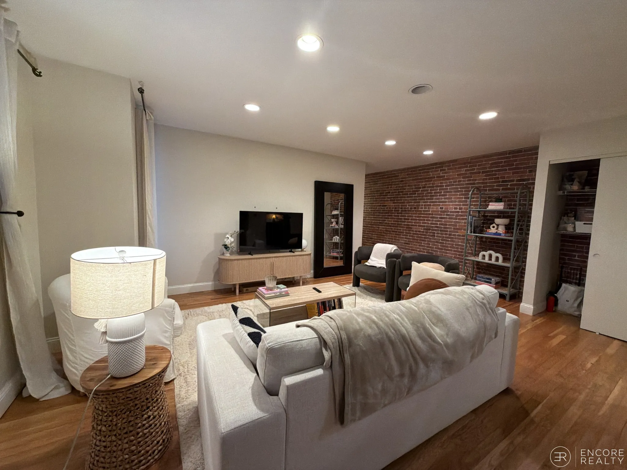 2 bed, 1 bath apartment for rent at 79 Gainsborough St Unit 108, Fenway — photo 2 of 12