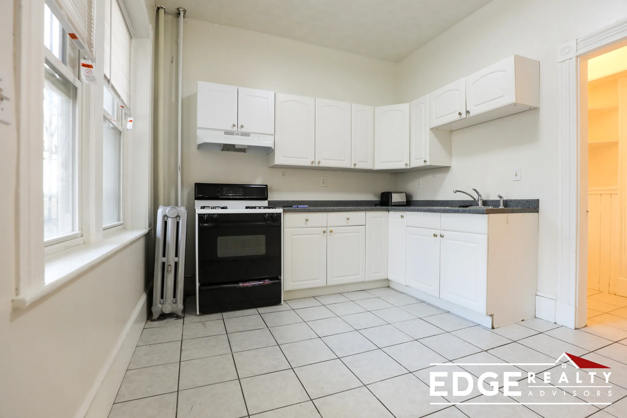 3 bed, 1 bath apartment for rent at 79 Glenville Ave Unit 1, Brighton