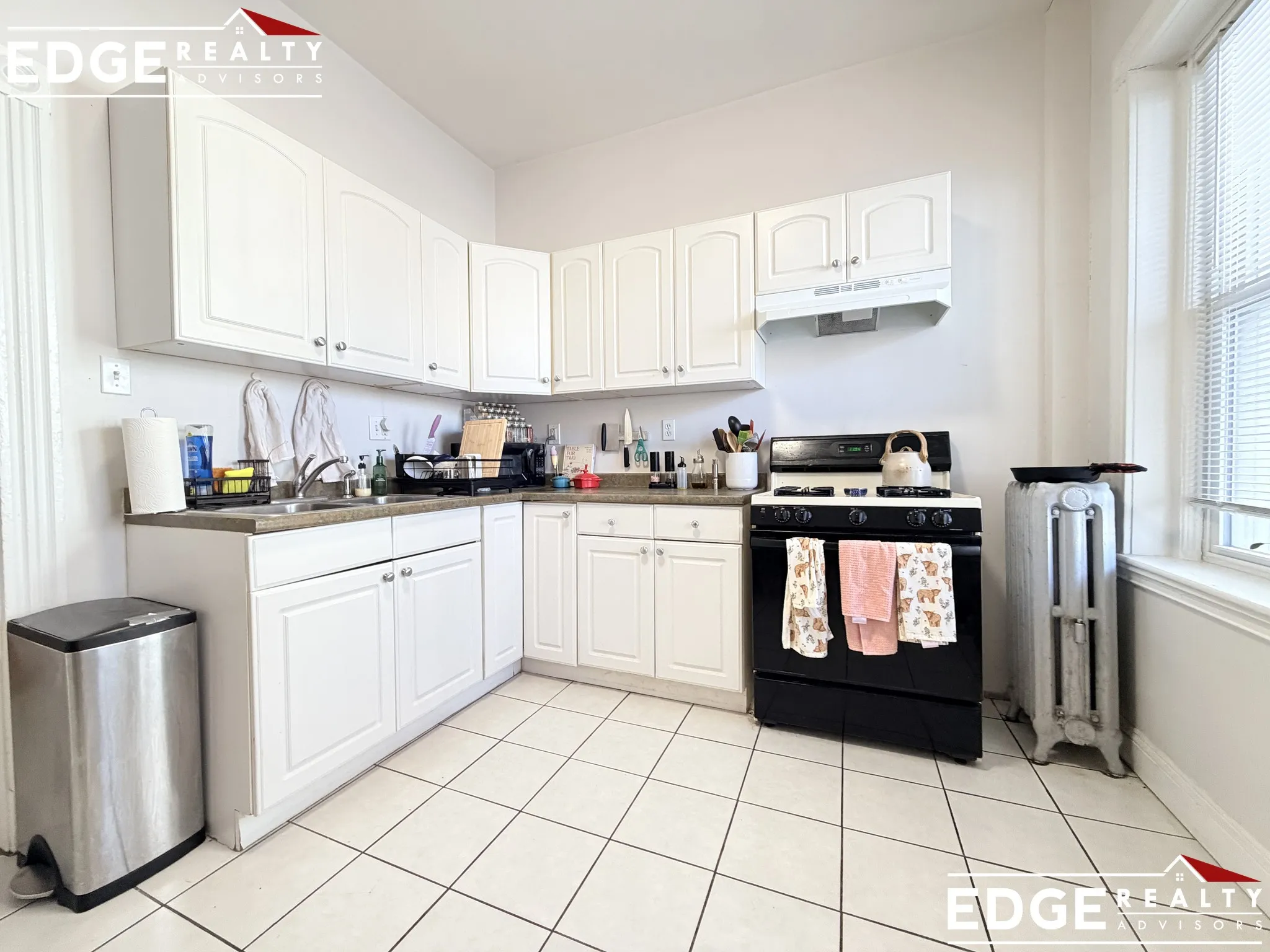 2 bed, 1 bath apartment for rent at 79 Glenville Ave Unit 2, Brighton — photo 3 of 12