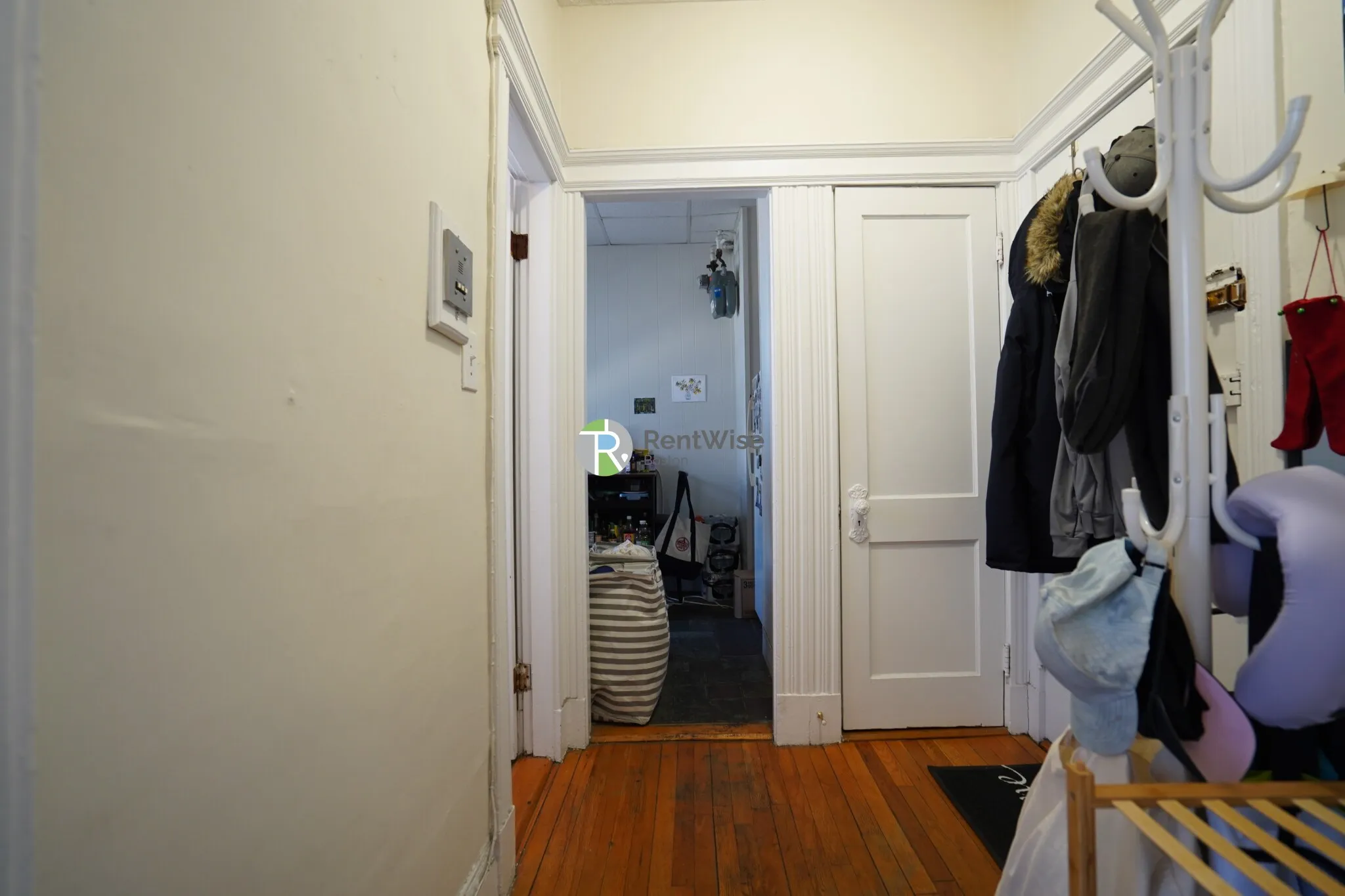 Studio bed, 1 bath apartment for rent at 79 Gordon St Unit 11, Brighton — photo 4 of 13