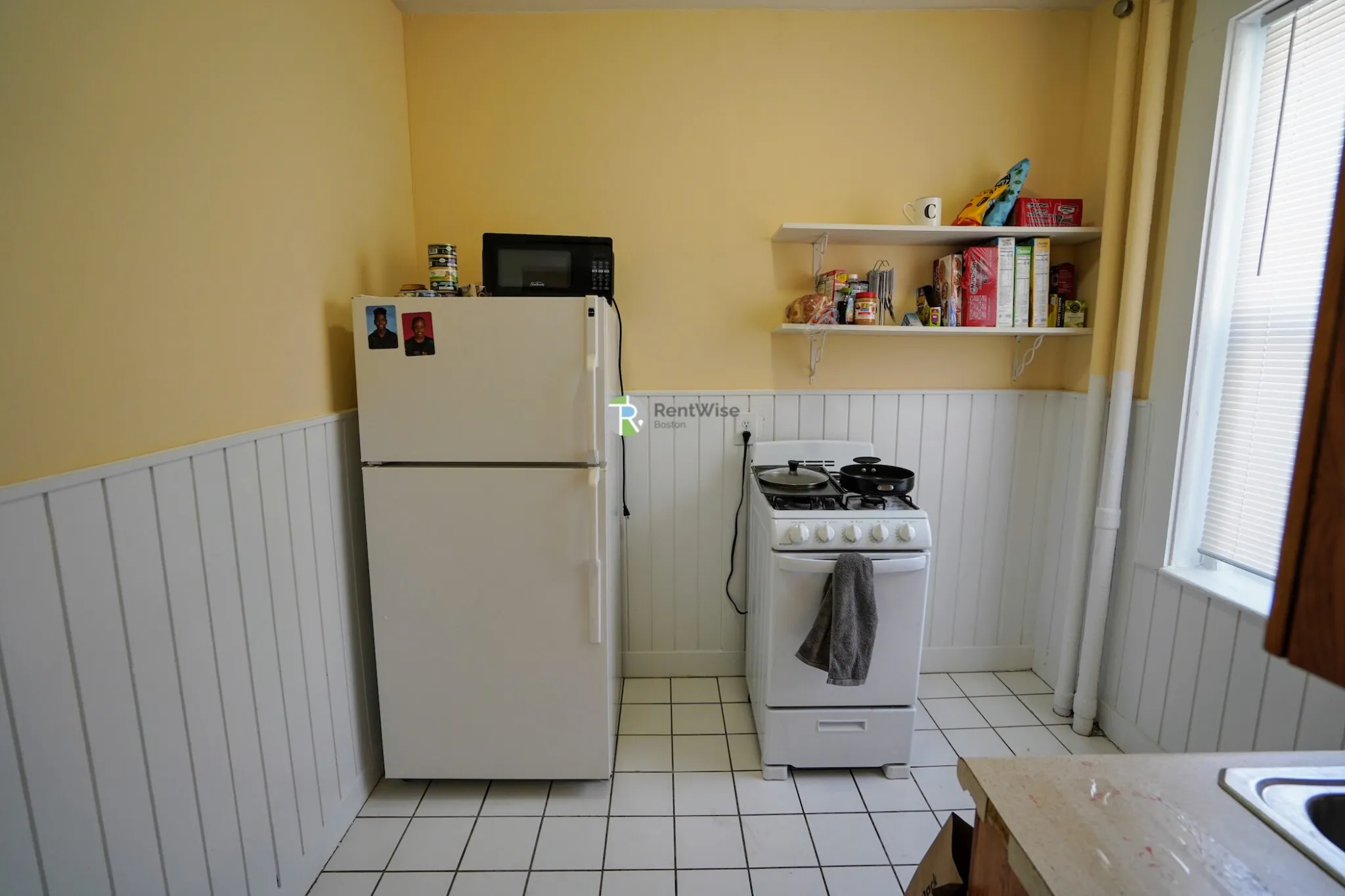 1 bed, 1 bath apartment for rent at 79 Gordon St Unit 14, Brighton — photo 4 of 13