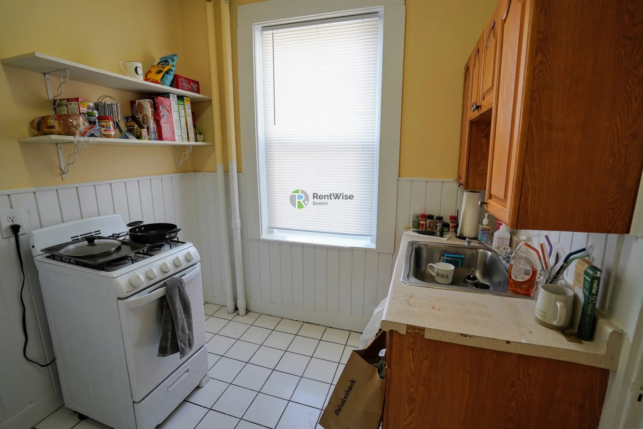 1 bed, 1 bath apartment for rent at 79 Gordon St Unit 14, Brighton — photo 5 of 13