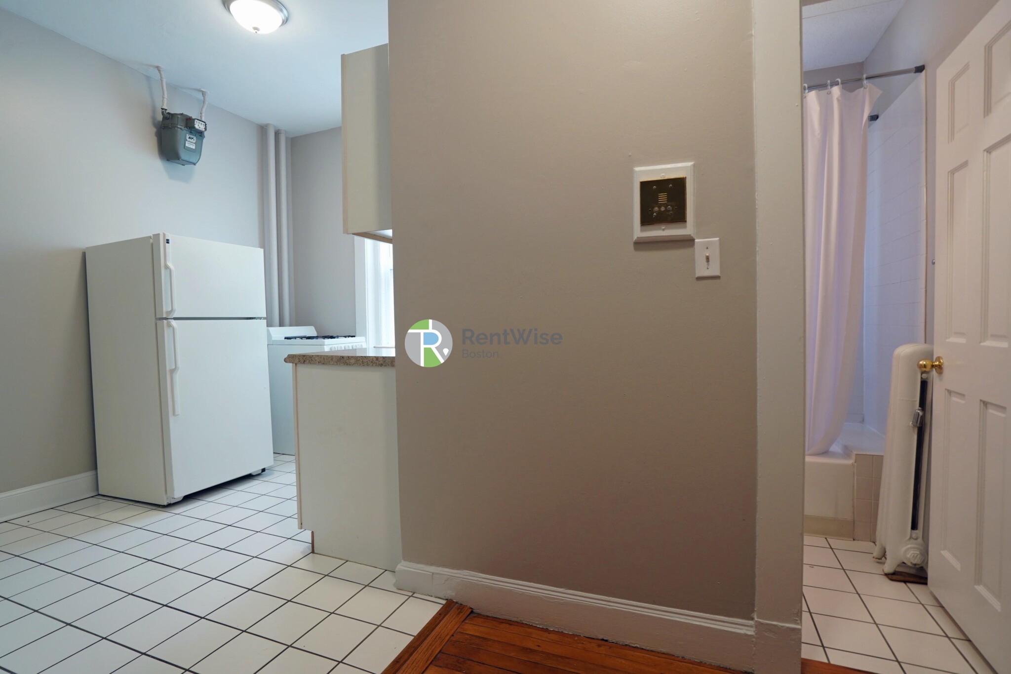 Studio bed, 1 bath apartment for rent at 79 Gordon St Unit 2, Brighton — photo 6 of 13
