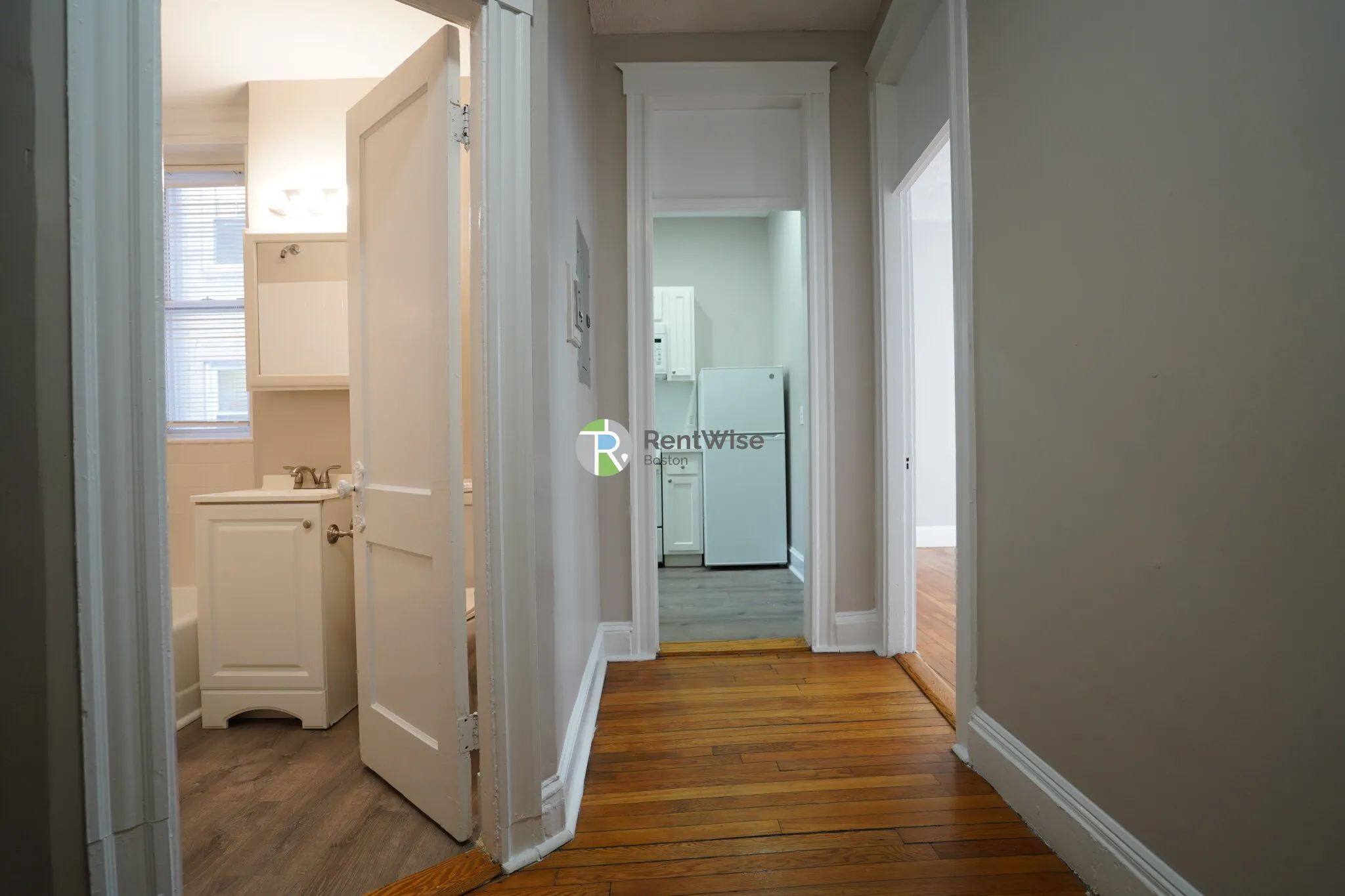 Studio bed, 1 bath apartment for rent at 79 Gordon St Unit 3, Brighton — photo 2 of 14