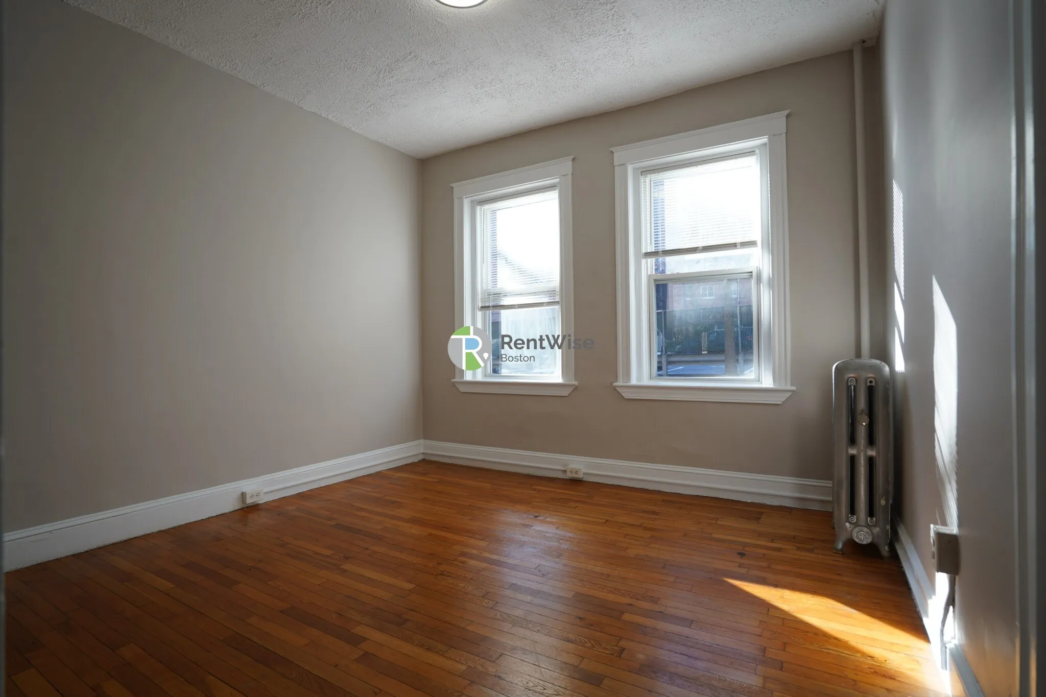 Studio bed, 1 bath apartment for rent at 79 Gordon St Unit 3, Brighton — photo 3 of 14