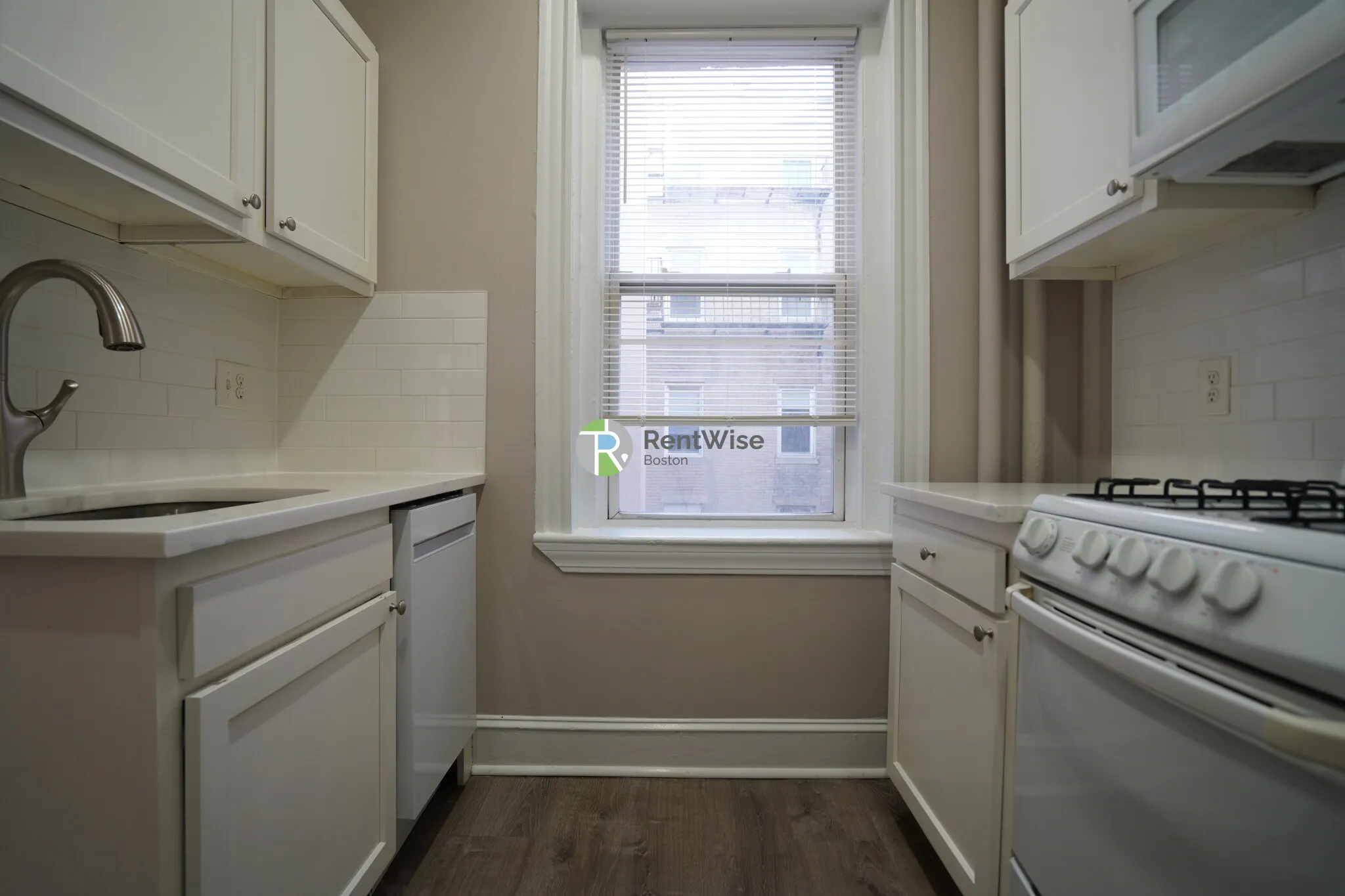 Studio bed, 1 bath apartment for rent at 79 Gordon St Unit 3, Brighton — photo 8 of 14