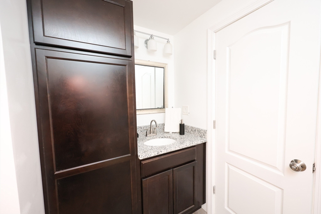 1 bed, 1 bath apartment for rent at 79 Granite St Unit 1, Weymouth — photo 7 of 12