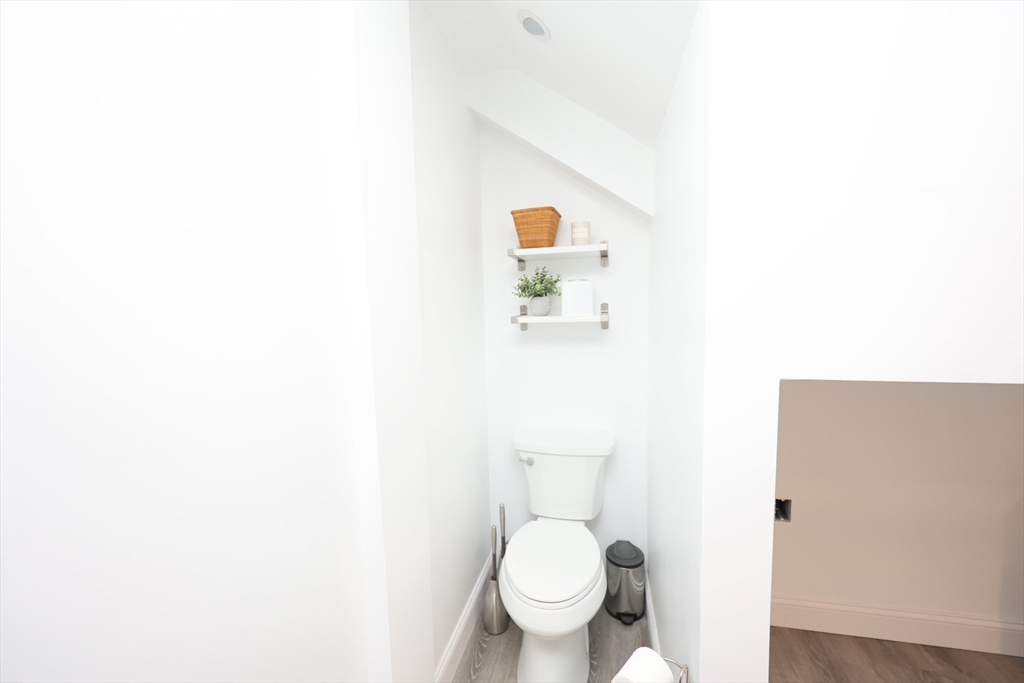 1 bed, 1 bath apartment for rent at 79 Granite St Unit 1, Weymouth — photo 9 of 12