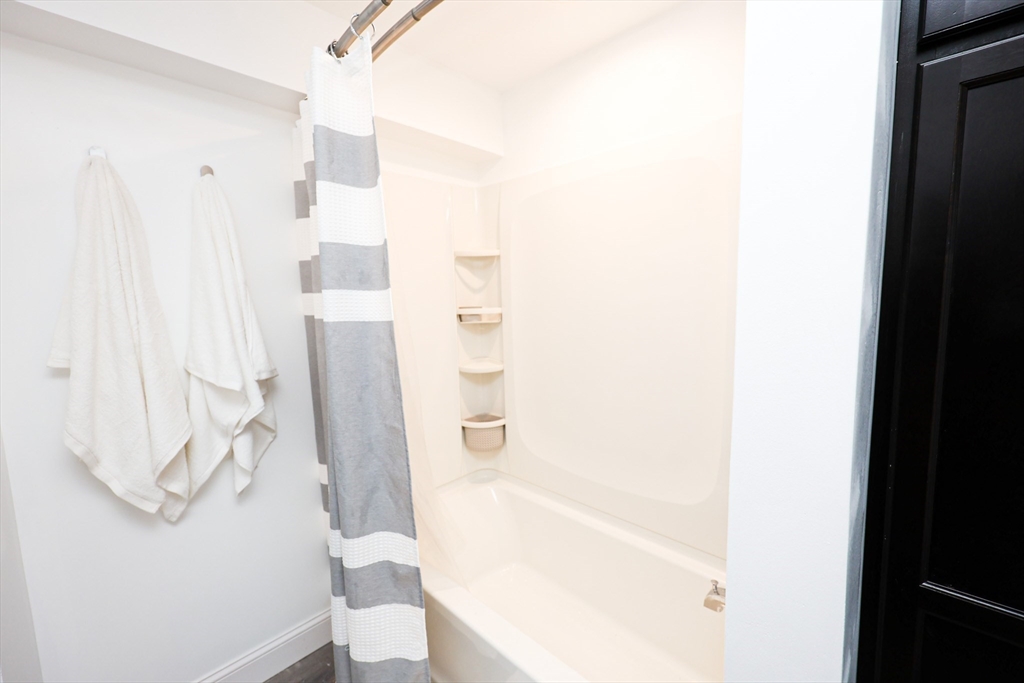 1 bed, 1 bath apartment for rent at 79 Granite St Unit 1, Weymouth — photo 8 of 12