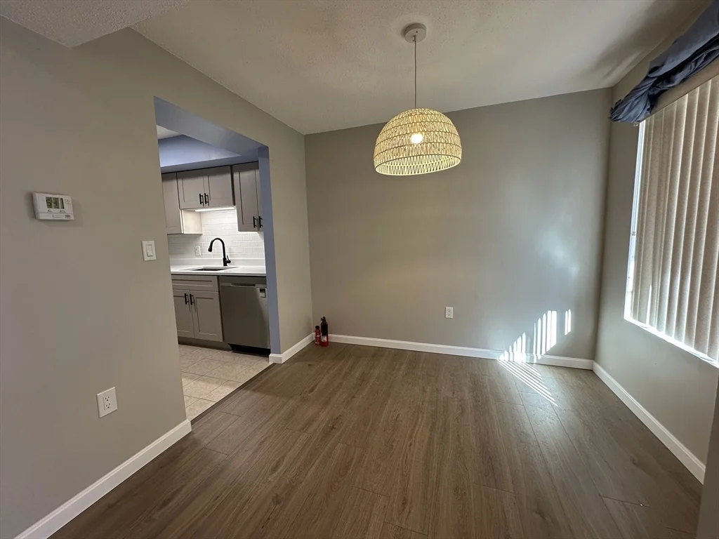 3 bed, 2 bath apartment for rent at 79 Greenbrook Dr Unit 79, Stoughton — photo 2 of 10