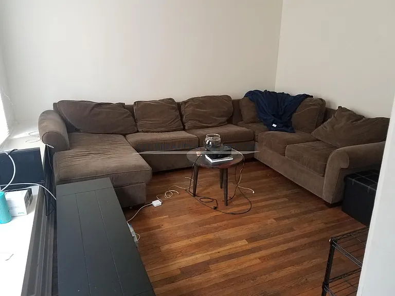 4 bed, 1 bath apartment for rent at 79 Hammond St Unit 79, Banks Square — photo 2 of 13