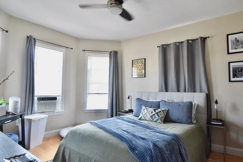 3 bed, 1 bath apartment for rent at 79 Harborview St Unit 3, Dorchester — photo 15 of 24
