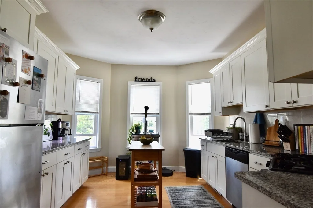 3 bed, 1 bath apartment for rent at 79 Harborview St Unit 3, Dorchester — photo 1 of 24