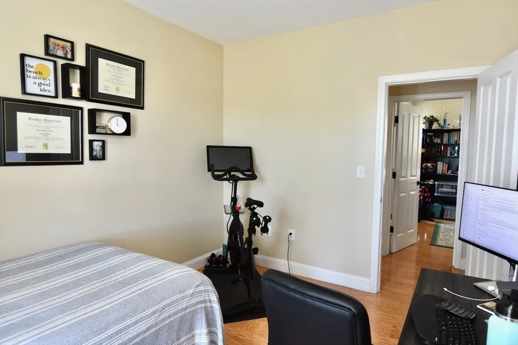 3 bed, 1 bath apartment for rent at 79 Harborview St Unit 3, Dorchester — photo 19 of 24