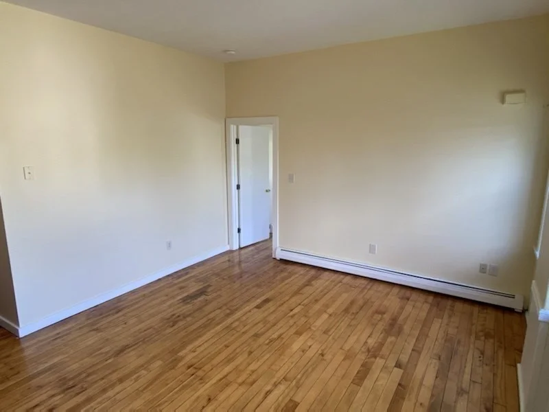 3 bed, 1 bath apartment for rent at 79 Hawley Unit C, Northampton — photo 5 of 11