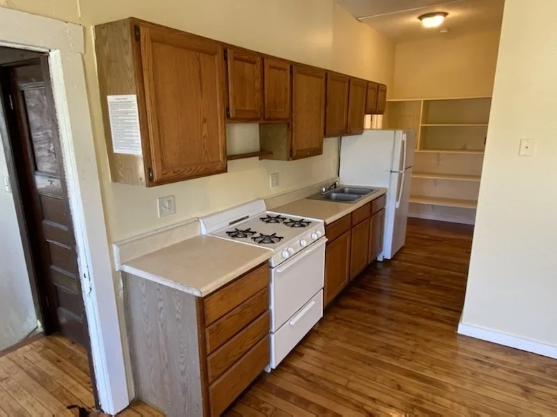 3 bed, 1 bath apartment for rent at 79 Hawley Unit C, Northampton — photo 2 of 11