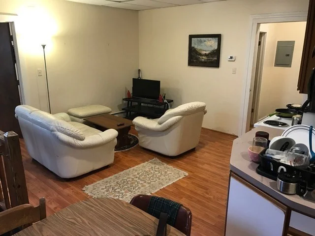 3 bed, 1 bath apartment for rent at 79 Hawley Unit D, Northampton — photo 2 of 6