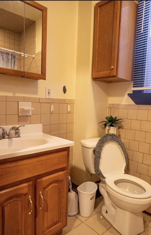 4 bed, 1 bath apartment for rent at 79 Heath St Unit 2, Mission Hill — photo 12 of 15