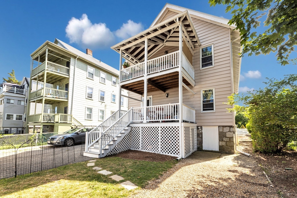 2 bed, 1 bath apartment for rent at 79 Hewlett Unit 1, Roslindale — photo 17 of 20