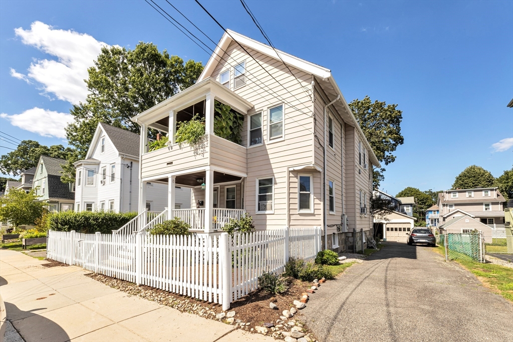 2 bed, 1 bath apartment for rent at 79 Hewlett Unit 1, Roslindale