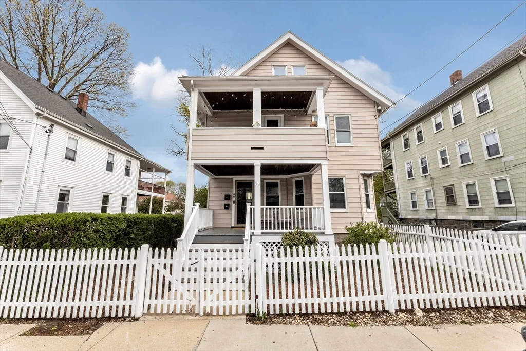2 bed, 1 bath apartment for rent at 79 Hewlett Unit 2, Roslindale