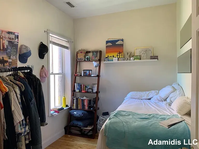 4 bed, 2 bath apartment for rent at 79 Highland St Unit 2, Roxbury — photo 19 of 22