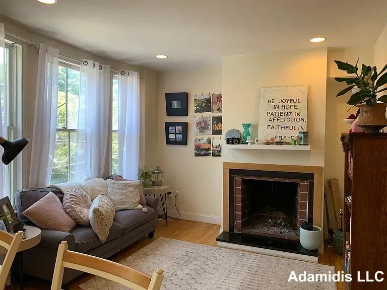 4 bed, 2 bath apartment for rent at 79 Highland St Unit 2, Roxbury — photo 8 of 22