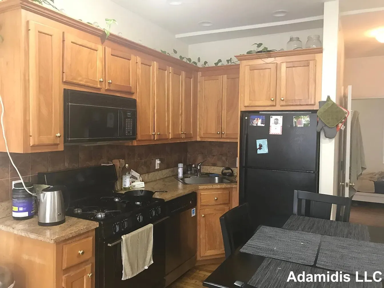 4 bed, 2 bath apartment for rent at 79 Highland St Unit 2, Roxbury — photo 4 of 22