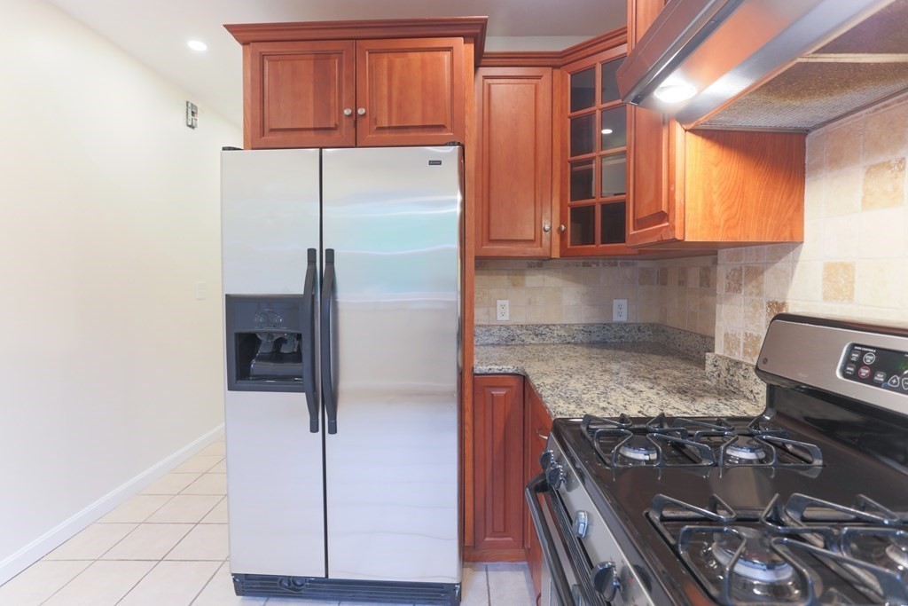 3 bed, 1 bath apartment for rent at 79 Jason St Unit 79, Arlington — photo 15 of 32