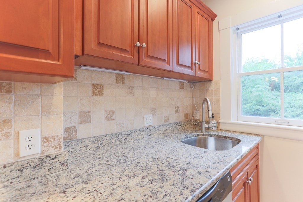 3 bed, 1 bath apartment for rent at 79 Jason St Unit 79, Arlington — photo 16 of 32